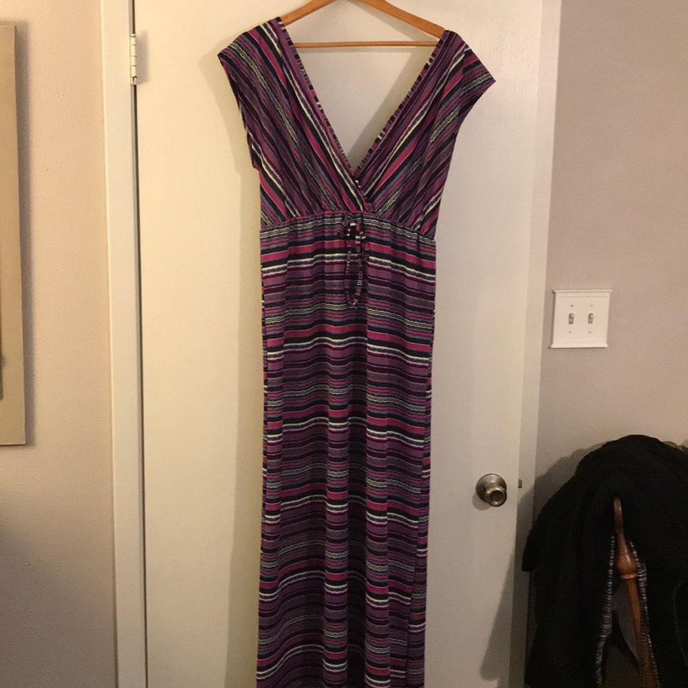 Women’s maxi dress.  Awesome shape. Worn once